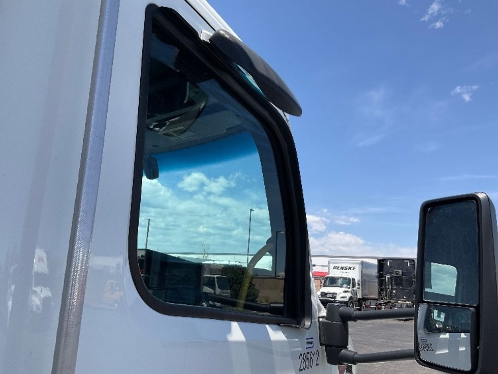 Medium Duty Box Truck-Light and Medium Duty Trucks-Peterbilt-2024-536-Aurora-CO-240,913\n\t\tmiles-$ 61,000 - Image 26