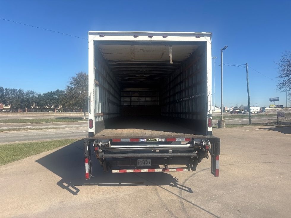 Medium Duty Box Truck-Light and Medium Duty Trucks-Peterbilt-2024-536-Houston-TX-117,871\n\t\tmiles-$ 76,000 - Image 8