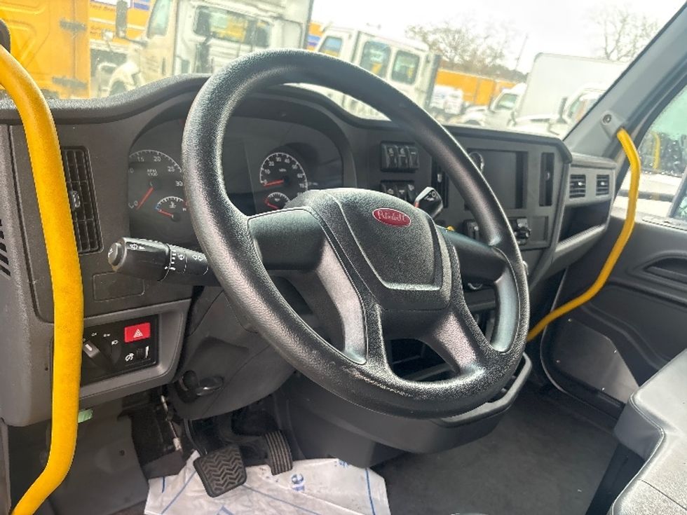Medium Duty Box Truck-Light and Medium Duty Trucks-Peterbilt-2024-536-Houston-TX-142,236\n\t\tmiles-$ 17,000 - Image 12