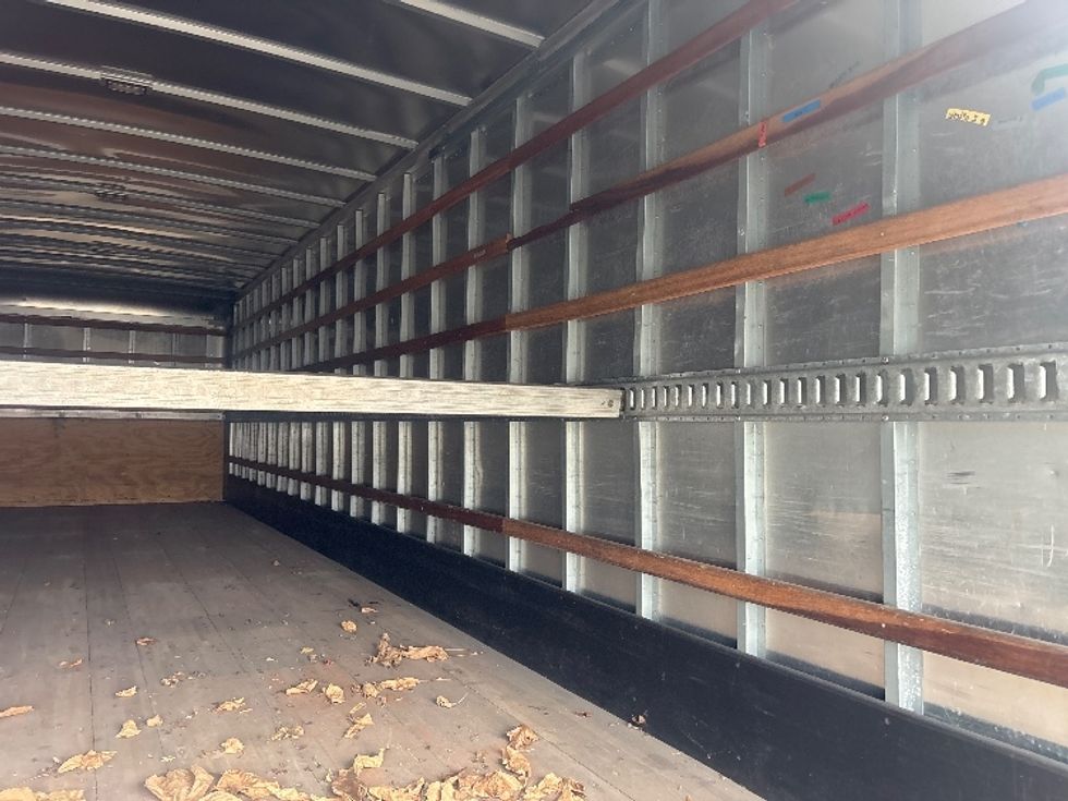 Medium Duty Box Truck-Light and Medium Duty Trucks-Peterbilt-2024-536-Houston-TX-142,236\n\t\tmiles-$ 17,000 - Image 8