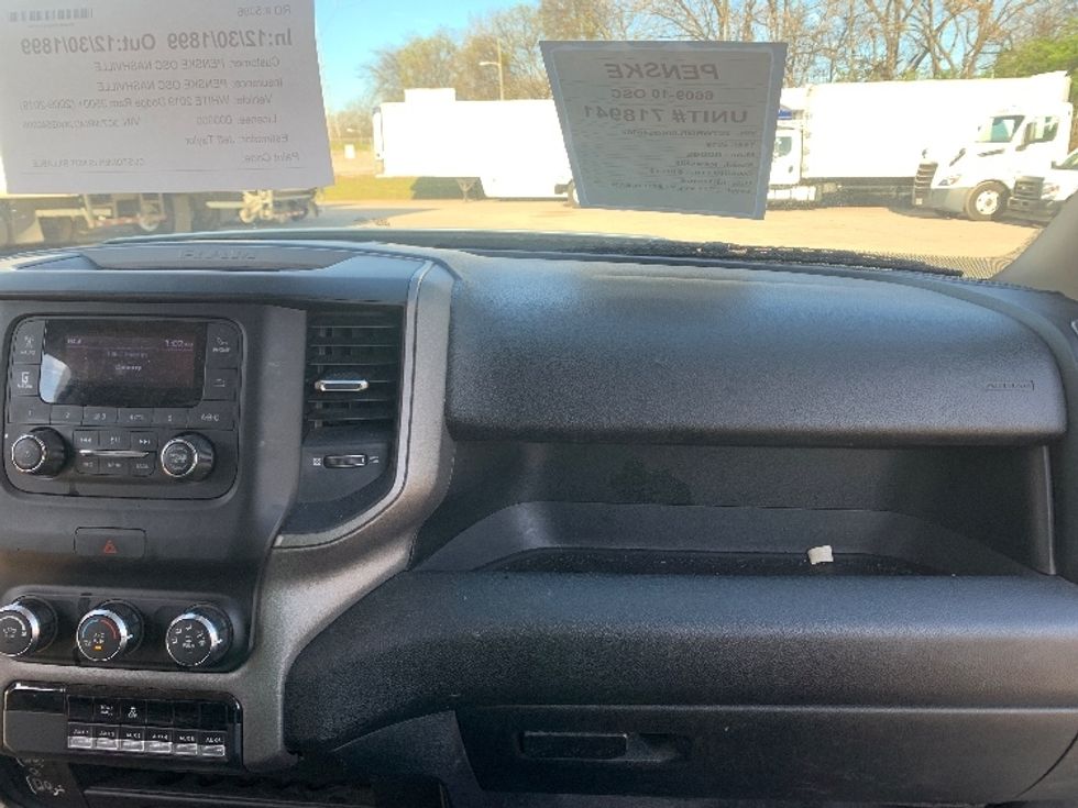 Medium Duty Box Truck-Light and Medium Duty Trucks-RAM-2019-5500-Nashville-TN-195,332\n\t\tmiles-$ 41,000 - Image 18