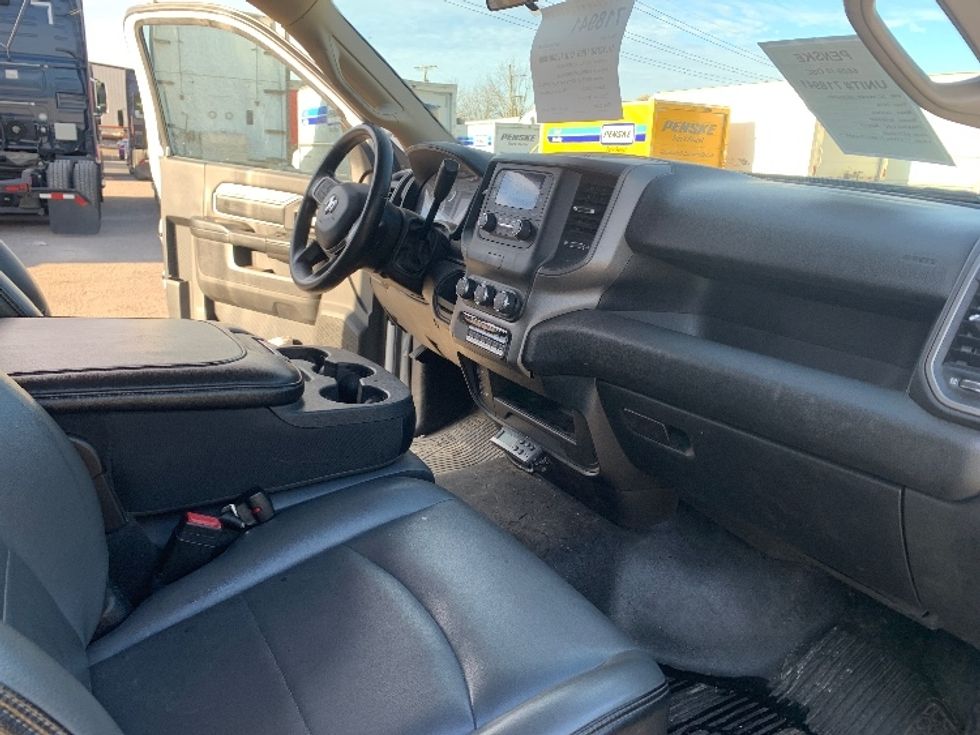 Medium Duty Box Truck-Light and Medium Duty Trucks-RAM-2019-5500-Nashville-TN-195,332\n\t\tmiles-$ 41,000 - Image 19