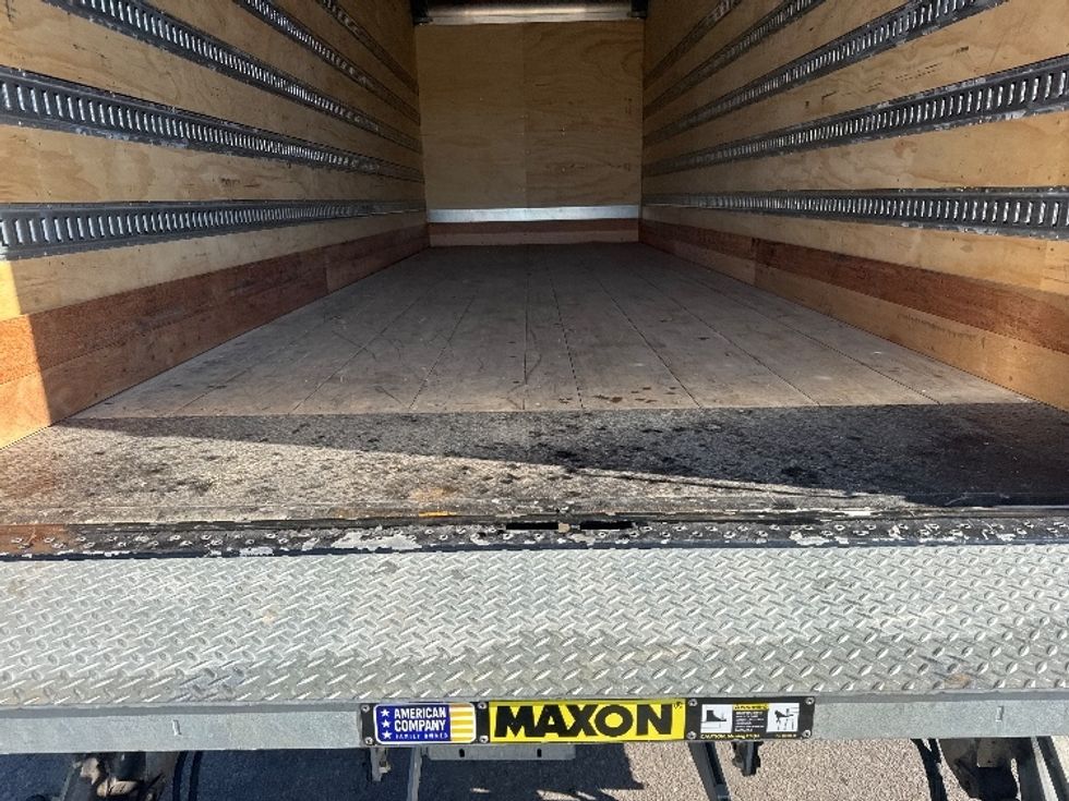 Medium Duty Box Truck-Light and Medium Duty Trucks-Volvo-2025-VNR64300-Omaha-NE-3,359\n\t\tmiles-$ 170,000 - Image 10