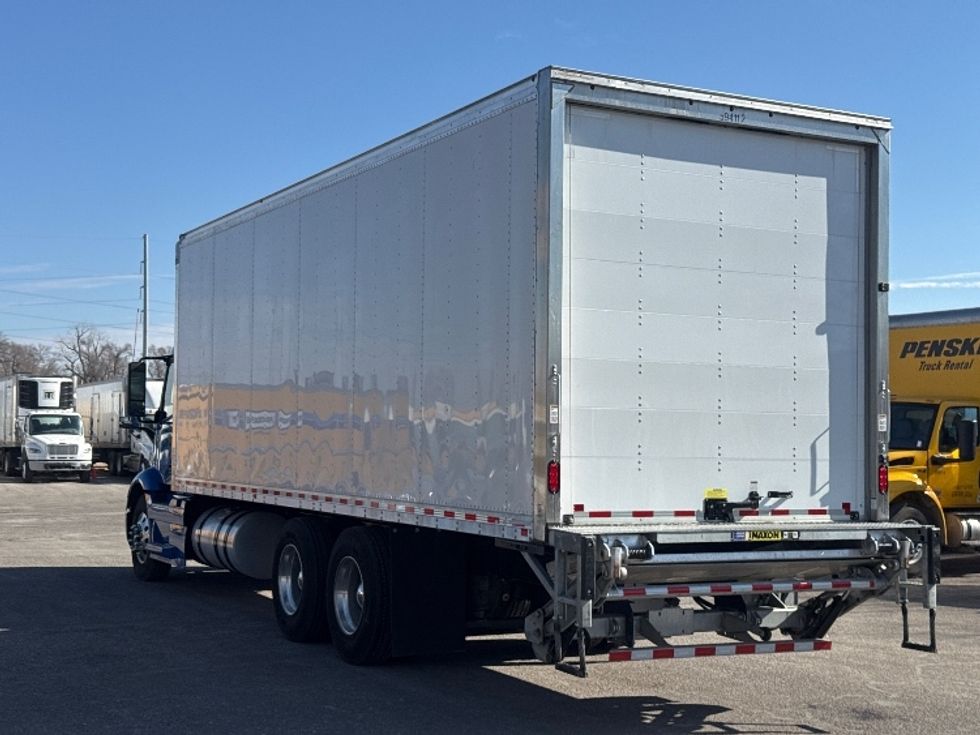 Medium Duty Box Truck-Light and Medium Duty Trucks-Volvo-2025-VNR64300-Omaha-NE-3,359\n\t\tmiles-$ 170,000 - Image 6