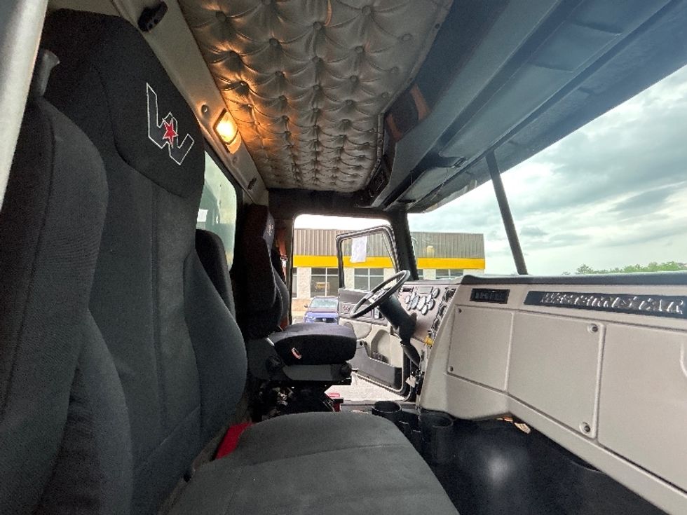 Medium Duty Box Truck-Light and Medium Duty Trucks-Western Star-2018-4700SB-Londonderry-NH-470,774\n\t\tmiles-$ 68,750 - Image 22