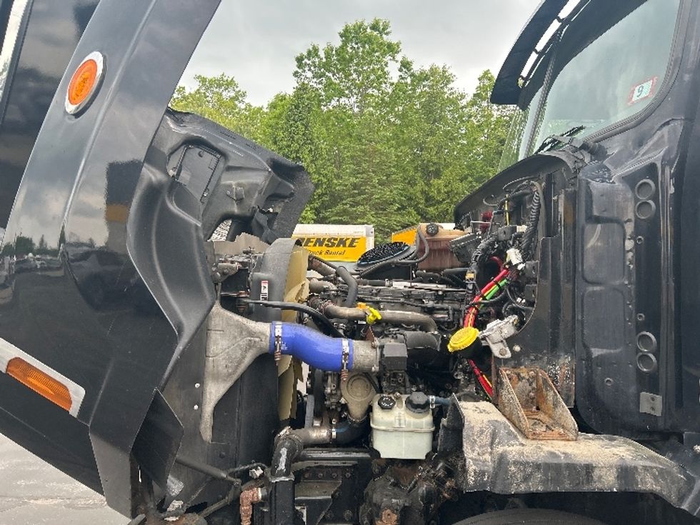 Medium Duty Box Truck-Light and Medium Duty Trucks-Western Star-2018-4700SB-Londonderry-NH-470,774\n\t\tmiles-$ 68,750 - Image 24