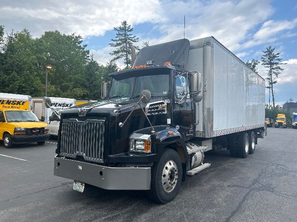 Medium Duty Box Truck-Light and Medium Duty Trucks-Western Star-2018-4700SB-Londonderry-NH-470,774\n\t\tmiles-$ 68,750 - Image 3