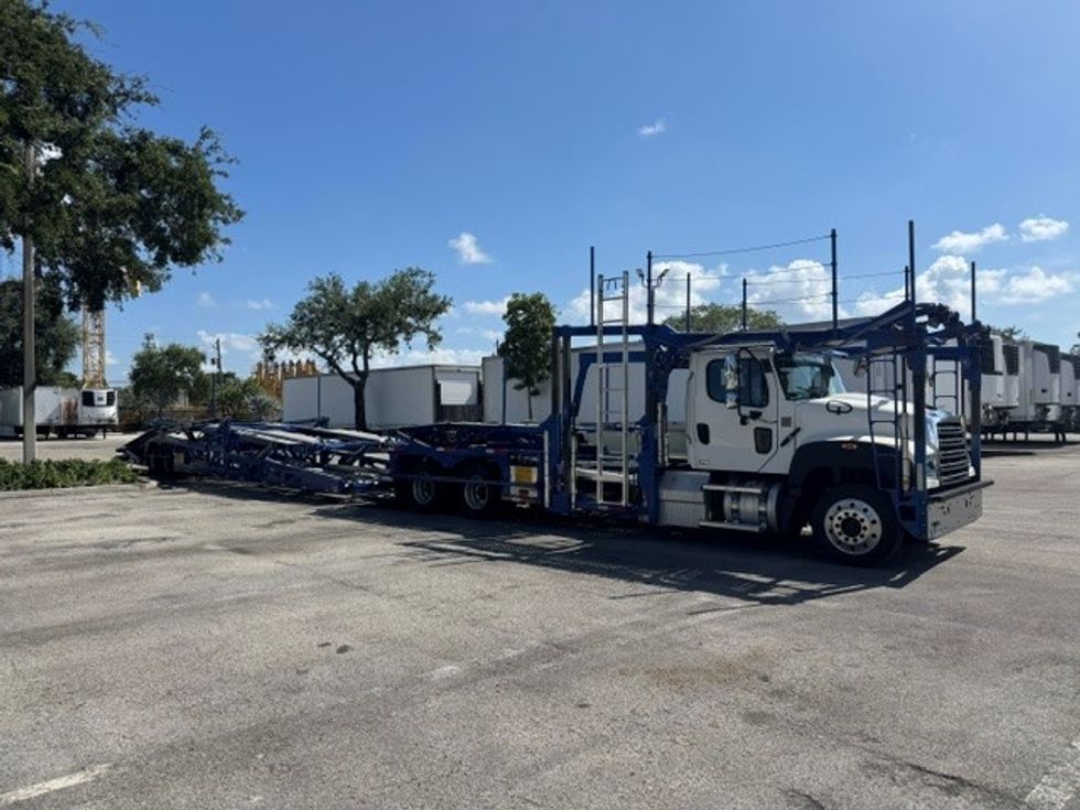 Other-Heavy Duty Tractors-Freightliner-2021-114SD-Pompano Beach-FL-519,382\n\t\tmiles-$ 142,000 - Image 1