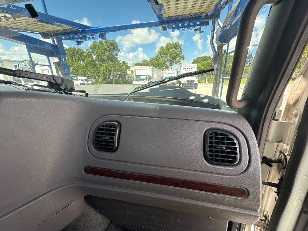 Other-Heavy Duty Tractors-Freightliner-2021-114SD-Pompano Beach-FL-519,382\n\t\tmiles-$ 142,000 - Image 12