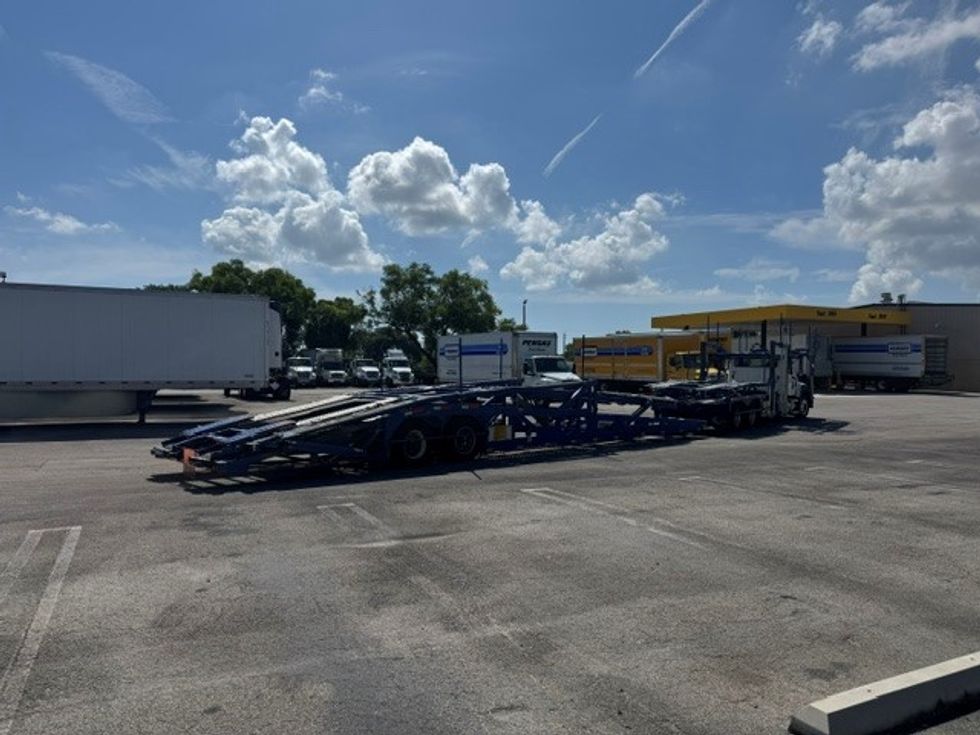 Other-Heavy Duty Tractors-Freightliner-2021-114SD-Pompano Beach-FL-519,382\n\t\tmiles-$ 142,000 - Image 6