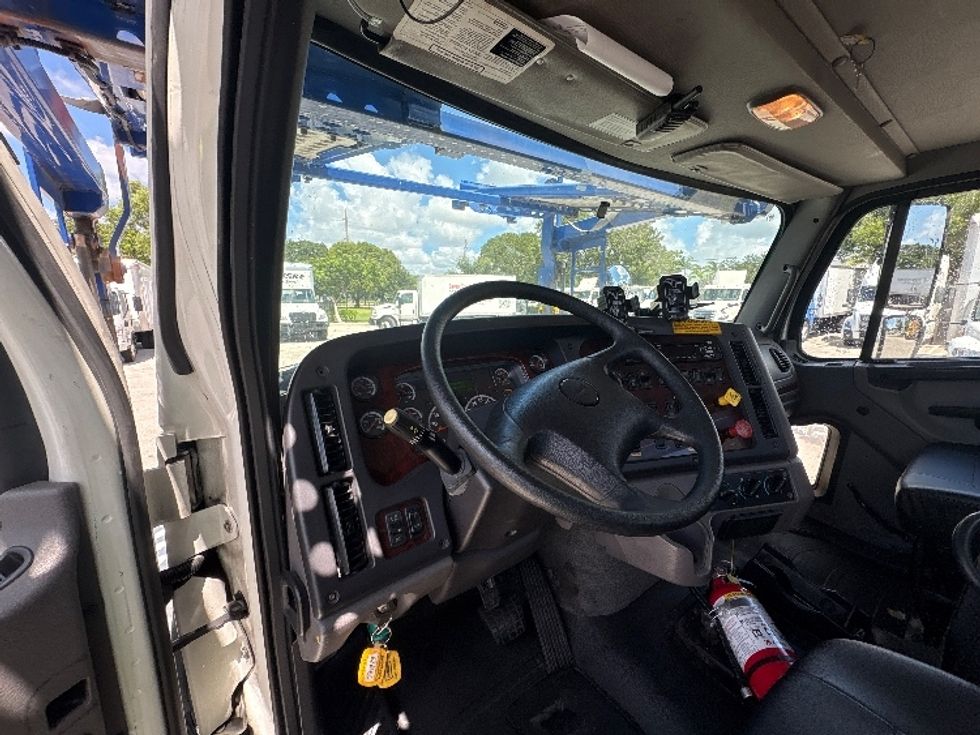 Other-Heavy Duty Tractors-Freightliner-2021-114SD-Pompano Beach-FL-519,382\n\t\tmiles-$ 142,000 - Image 8