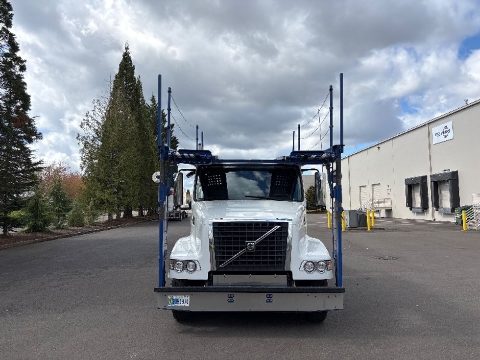 Other-Heavy Duty Tractors-Volvo-2020-VAH64600-Clackamas-OR-307,017\n\t\tmiles-$ 215,750 - Image 2