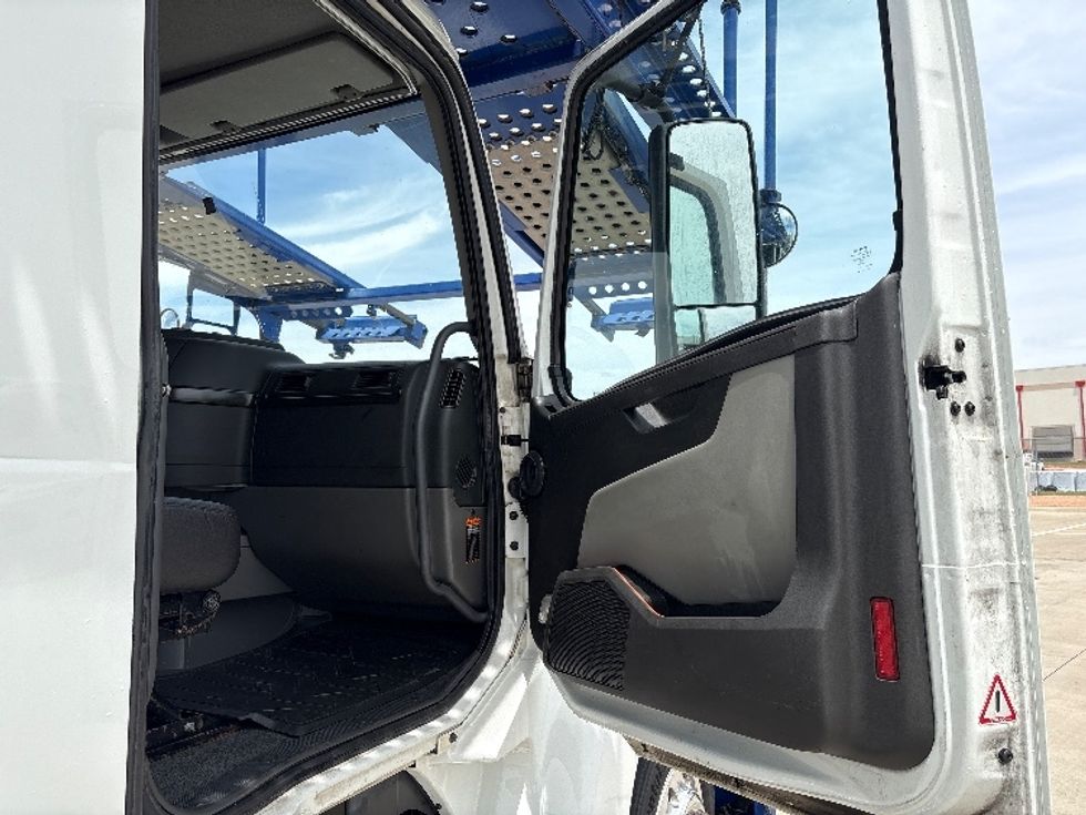 Other-Heavy Duty Tractors-Volvo-2020-VAH64600-Fort Worth-TX-390,159\n\t\tmiles-$ 210,750 - Image 13