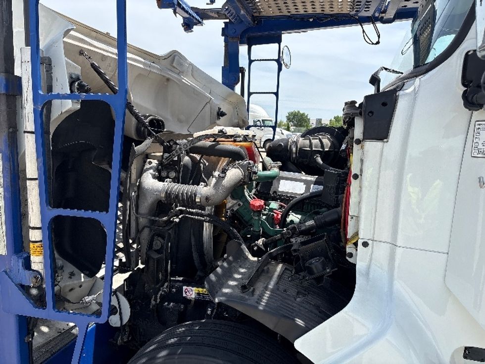 Other-Heavy Duty Tractors-Volvo-2020-VAH64600-Fort Worth-TX-390,159\n\t\tmiles-$ 210,750 - Image 21