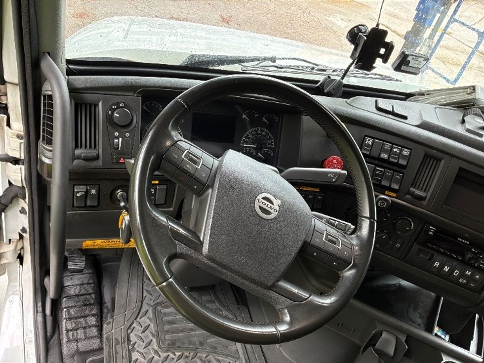 Other-Heavy Duty Tractors-Volvo-2020-VAH64600-Jacksonville-FL-440,331\n\t\tmiles-$ 203,750 - Image 11