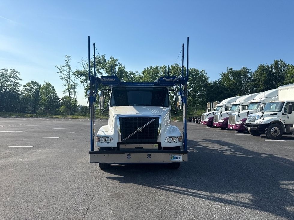 Other-Heavy Duty Tractors-Volvo-2020-VAH64600-Jessup-MD-211,741\n\t\tmiles-$ 221,500 - Image 2