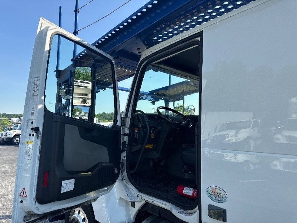 Other-Heavy Duty Tractors-Volvo-2020-VAH64600-Jessup-MD-211,741\n\t\tmiles-$ 221,500 - Image 9