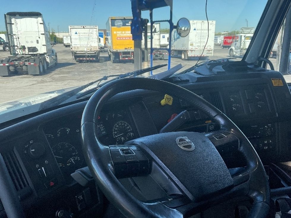 Other-Heavy Duty Tractors-Volvo-2020-VAH64600-Kansas City-MO-318,362\n\t\tmiles-$ 215,000 - Image 10