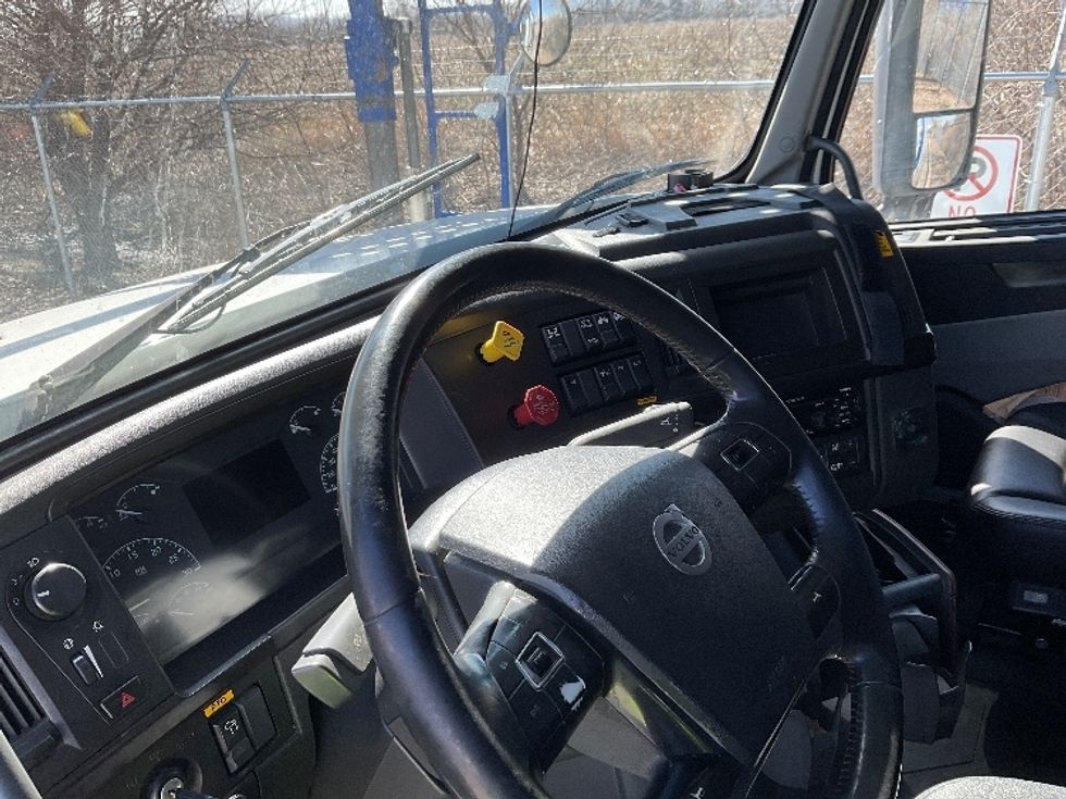 Other-Heavy Duty Tractors-Volvo-2020-VAH64600-Kansas City-MO-492,677\n\t\tmiles-$ 200,500 - Image 10