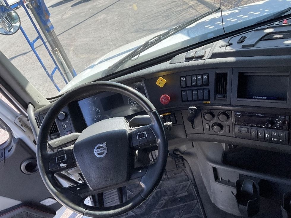 Other-Heavy Duty Tractors-Volvo-2020-VAH64600-Kansas City-MO-492,677\n\t\tmiles-$ 200,500 - Image 12