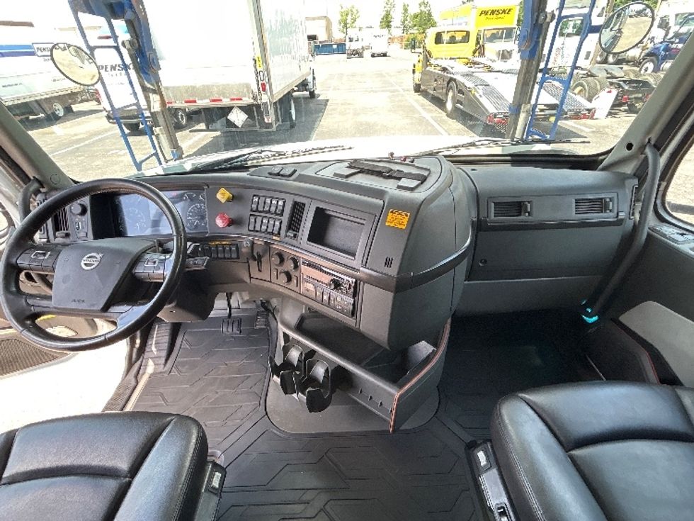 Other-Heavy Duty Tractors-Volvo-2020-VAH64600-Memphis-TN-431,396\n\t\tmiles-$ 208,250 - Image 12