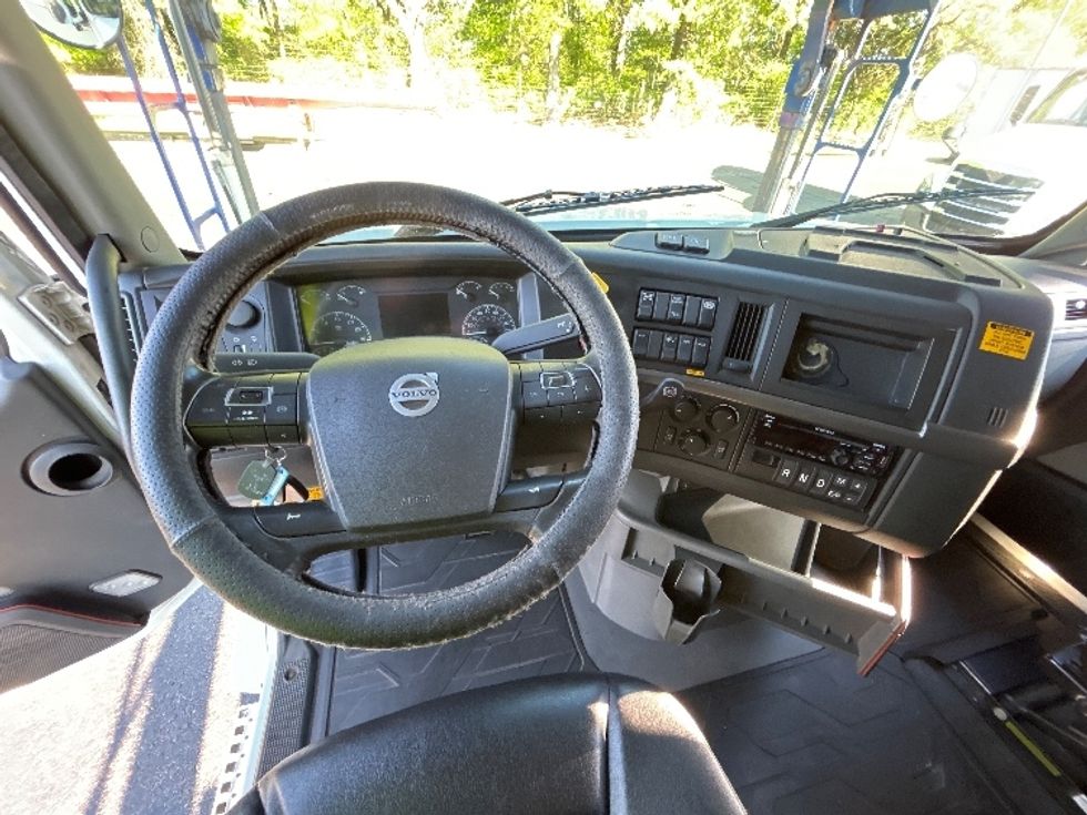 Other-Heavy Duty Tractors-Volvo-2020-VAH64600-Memphis-TN-626,391\n\t\tmiles-$ 189,750 - Image 11