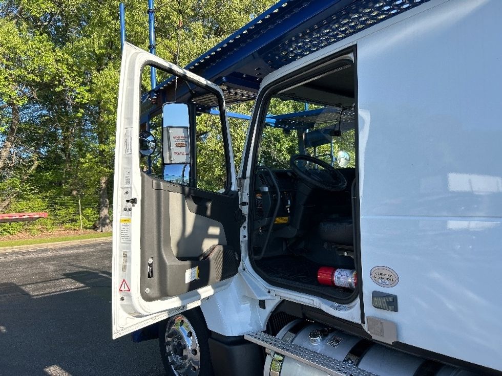 Other-Heavy Duty Tractors-Volvo-2020-VAH64600-Memphis-TN-626,391\n\t\tmiles-$ 189,750 - Image 9