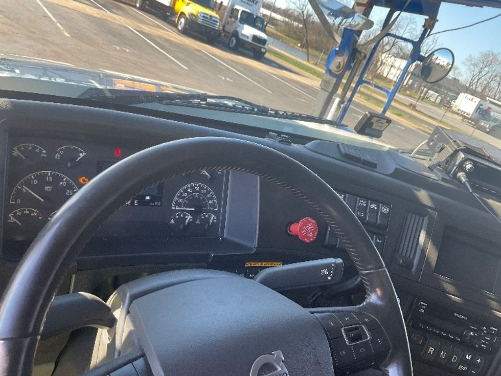 Other-Heavy Duty Tractors-Volvo-2020-VAH64600-New Castle-DE-402,841\n\t\tmiles-$ 210,000 - Image 11