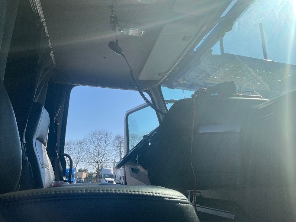 Other-Heavy Duty Tractors-Volvo-2020-VAH64600-New Castle-DE-402,841\n\t\tmiles-$ 210,000 - Image 15