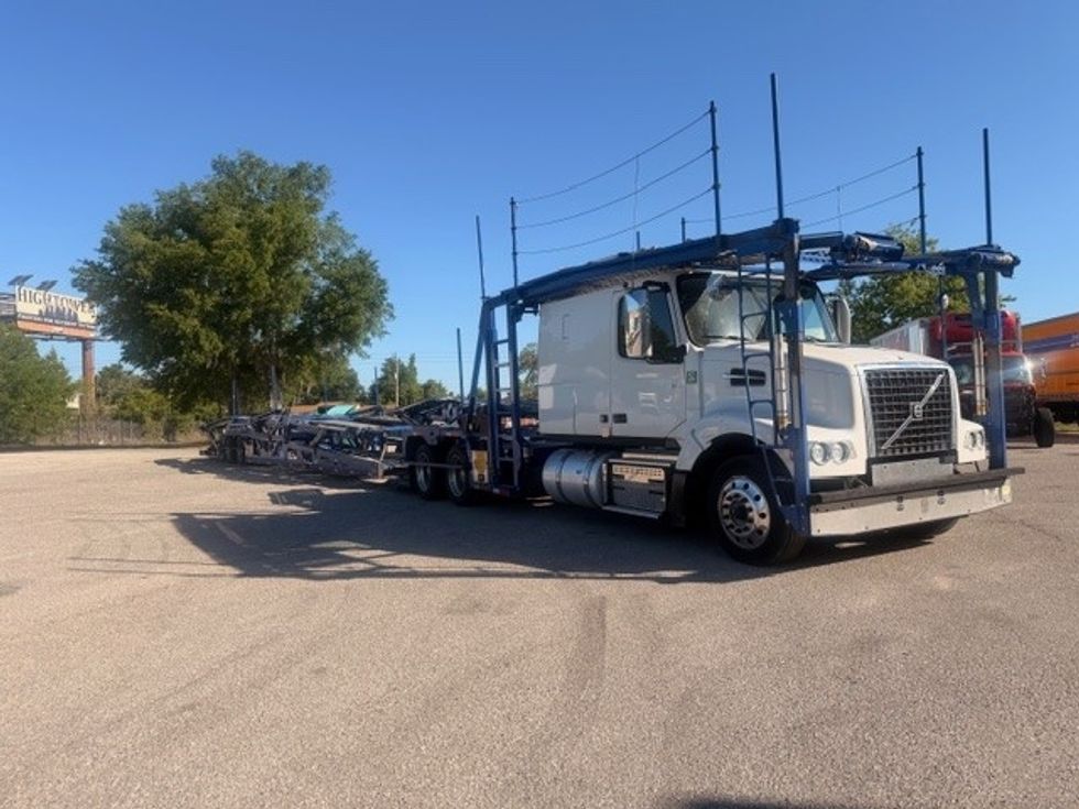 Other-Heavy Duty Tractors-Volvo-2020-VAH64600-Ocala-FL-340,130\n\t\tmiles-$ 213,750 - Image 1