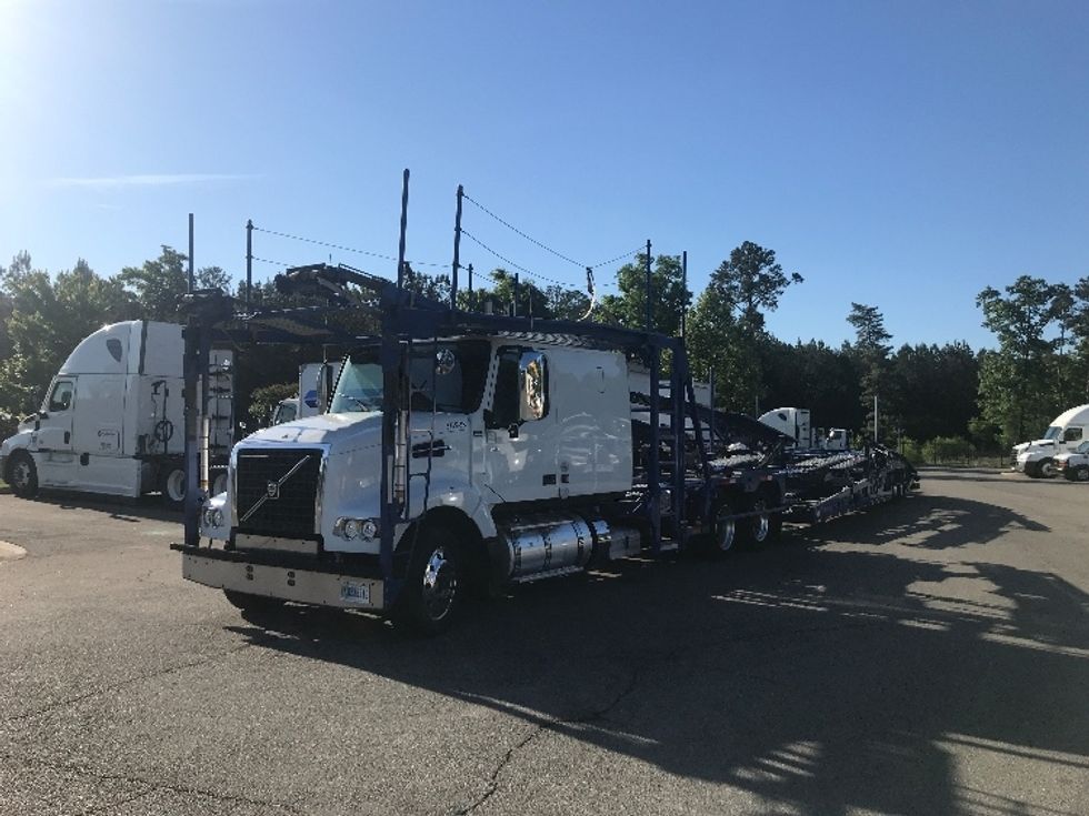 Other-Heavy Duty Tractors-Volvo-2020-VAH64600-Prince George-VA-353,553\n\t\tmiles-$ 212,750 - Image 3