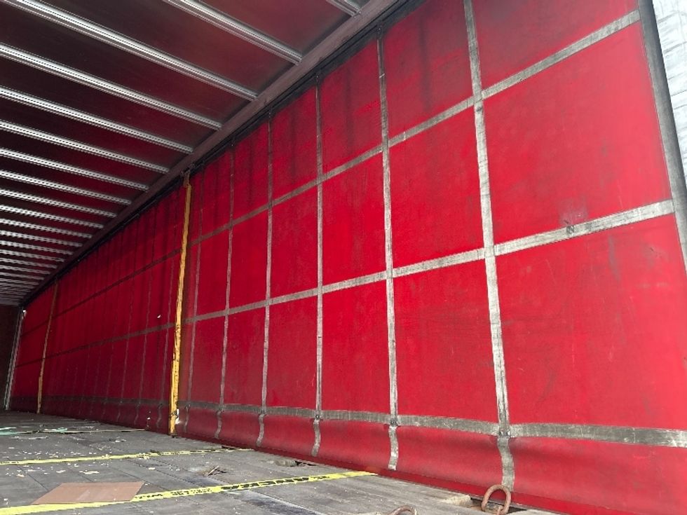 Other Trailer~Curtain Side-Semi Trailers-Great Dane-2016-Trailer-Fitchburg-MA-338,890\n\t\tmiles-$ 13,000 - Image 9