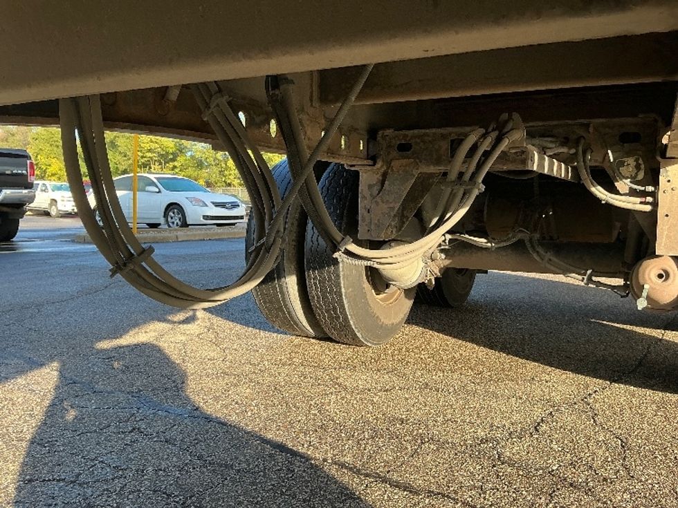 Other Trailer~Curtain Side-Semi Trailers-Utility-2016-Trailer-Elkhart-IN-288,200\n\t\tmiles-$ 14,250 - Image 5