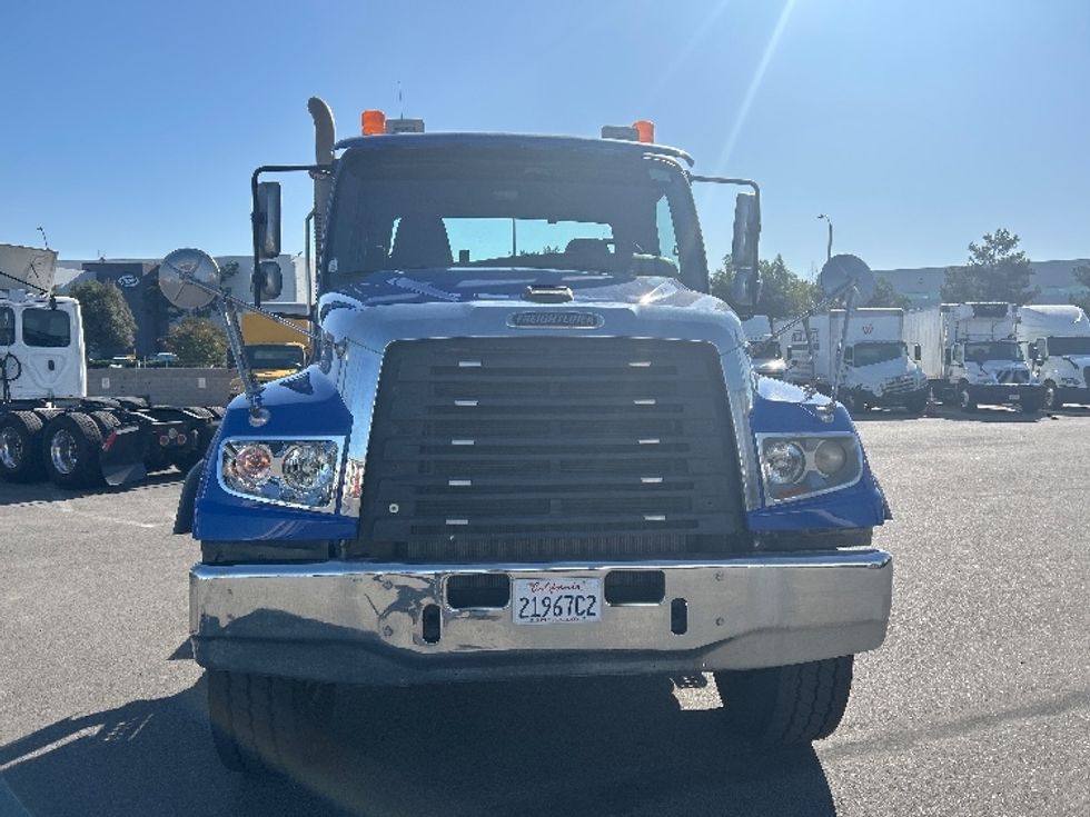 Other Truck-Light and Medium Duty Trucks-Freightliner-2017-114SD-Corona-CA-132,651\n\t\tmiles-$ 93,000 - Image 2
