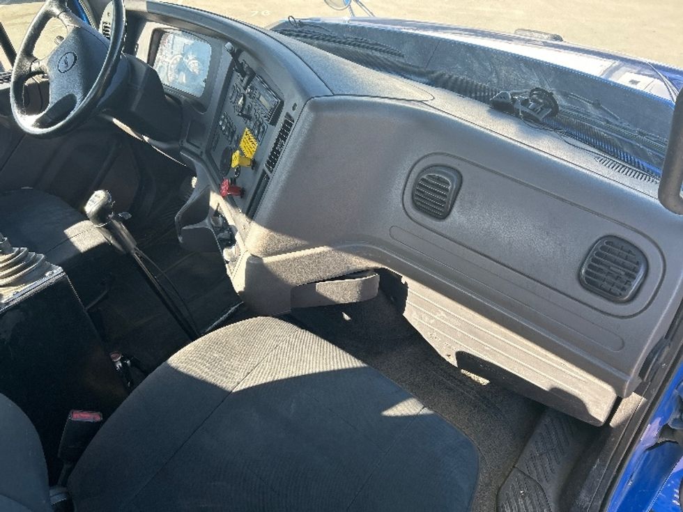 Other Truck-Light and Medium Duty Trucks-Freightliner-2017-114SD-Corona-CA-132,651\n\t\tmiles-$ 93,000 - Image 21