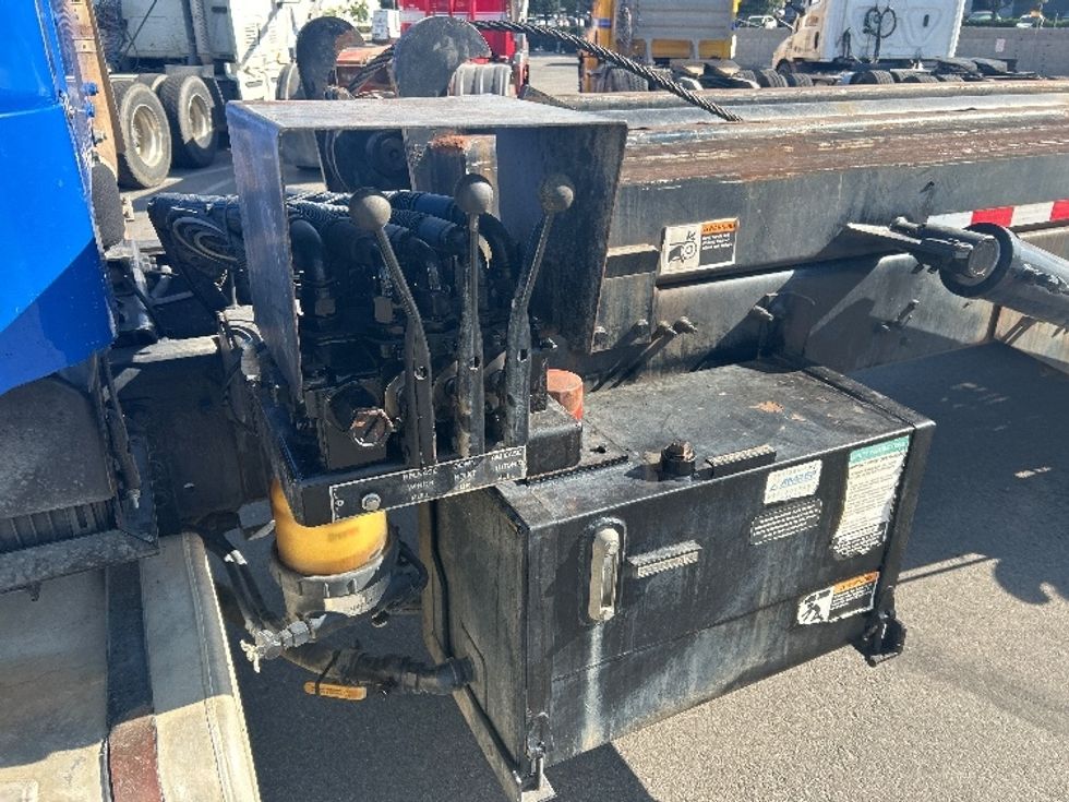 Other Truck-Light and Medium Duty Trucks-Freightliner-2017-114SD-Corona-CA-132,651\n\t\tmiles-$ 93,000 - Image 25