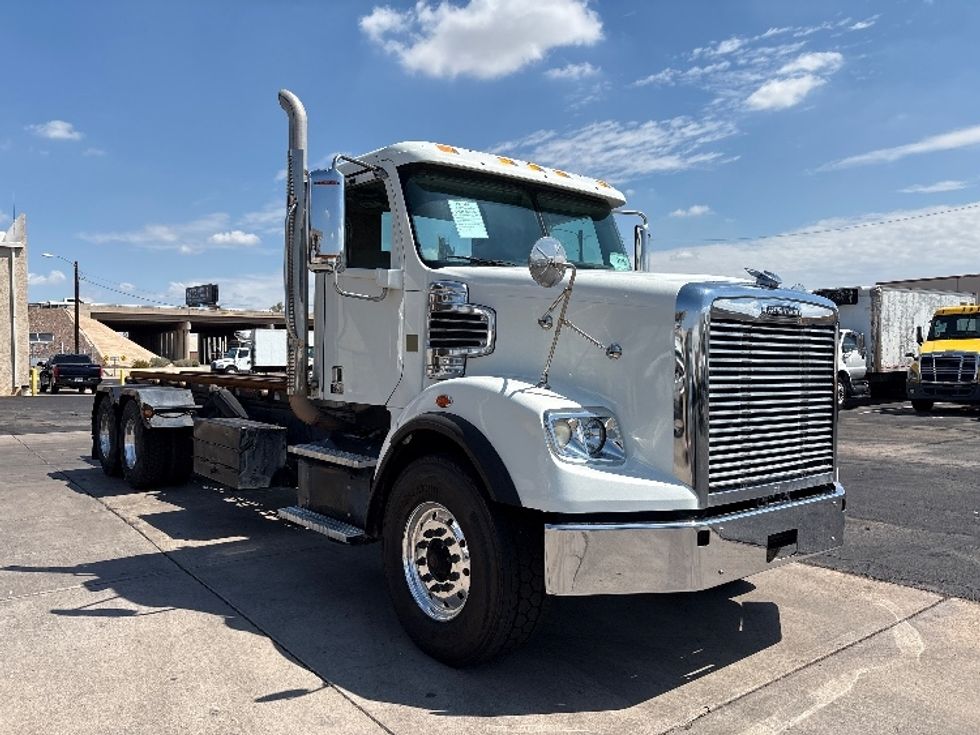 Other Truck-Light and Medium Duty Trucks-Freightliner-2017-CORONADO-Phoenix-AZ-70,950\n\t\tmiles-$ 98,500 - Image 1