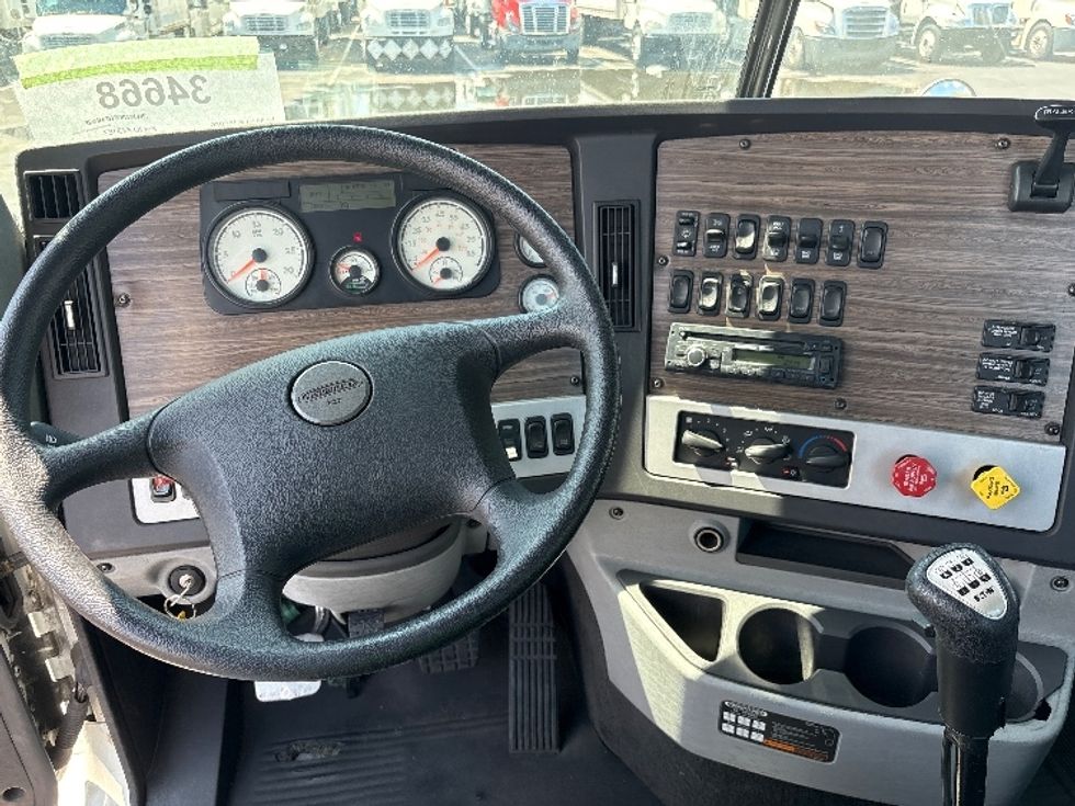 Other Truck-Light and Medium Duty Trucks-Freightliner-2017-CORONADO-Phoenix-AZ-70,950\n\t\tmiles-$ 98,500 - Image 14