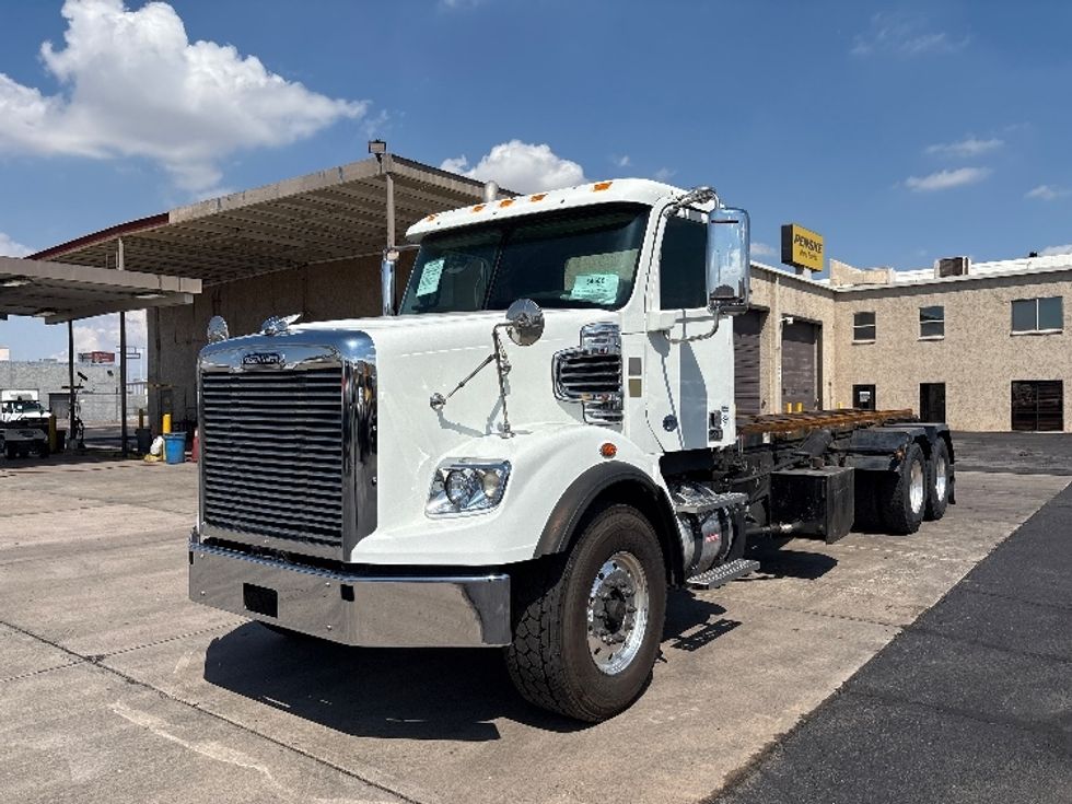 Other Truck-Light and Medium Duty Trucks-Freightliner-2017-CORONADO-Phoenix-AZ-70,950\n\t\tmiles-$ 98,500 - Image 3