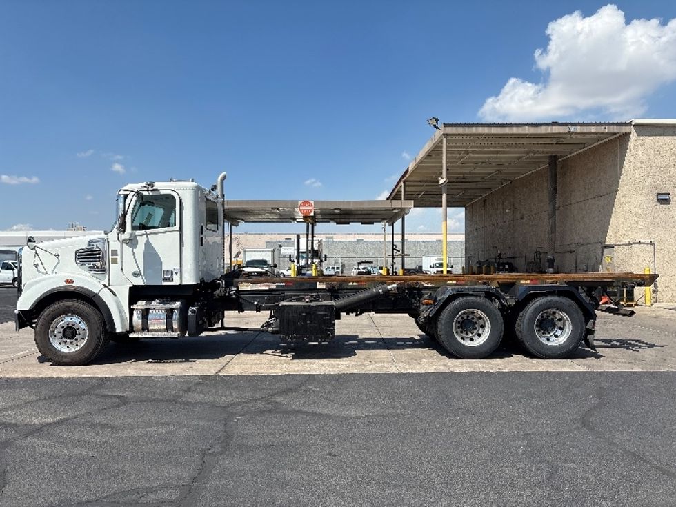 Other Truck-Light and Medium Duty Trucks-Freightliner-2017-CORONADO-Phoenix-AZ-70,950\n\t\tmiles-$ 98,500 - Image 4
