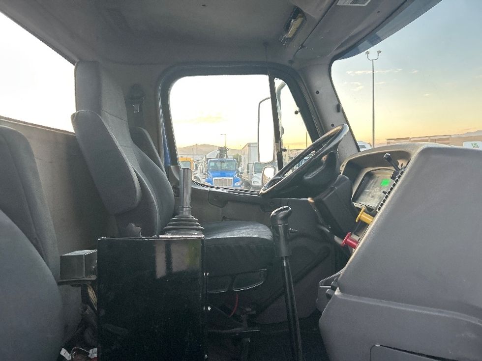 Other Truck-Light and Medium Duty Trucks-Freightliner-2018-114SD-Fontana-CA-102,922\n\t\tmiles-$ 91,250 - Image 22