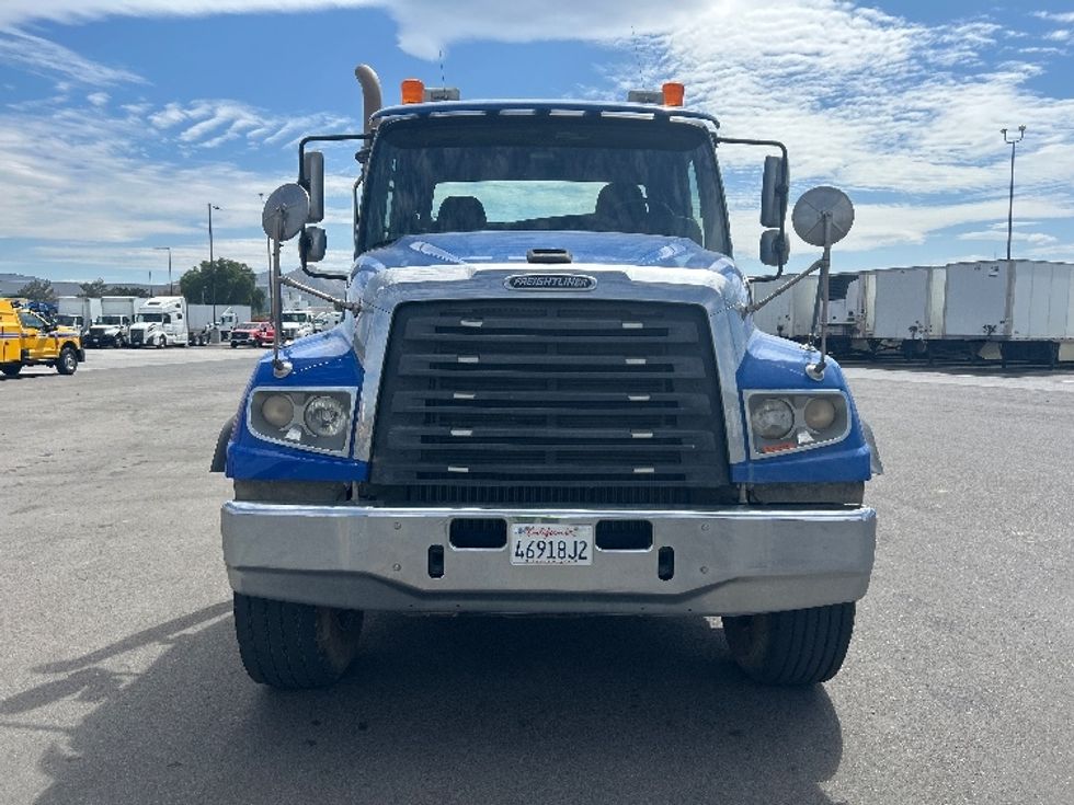 Other Truck-Light and Medium Duty Trucks-Freightliner-2018-114SD-Fontana-CA-201,128\n\t\tmiles-$ 87,500 - Image 2