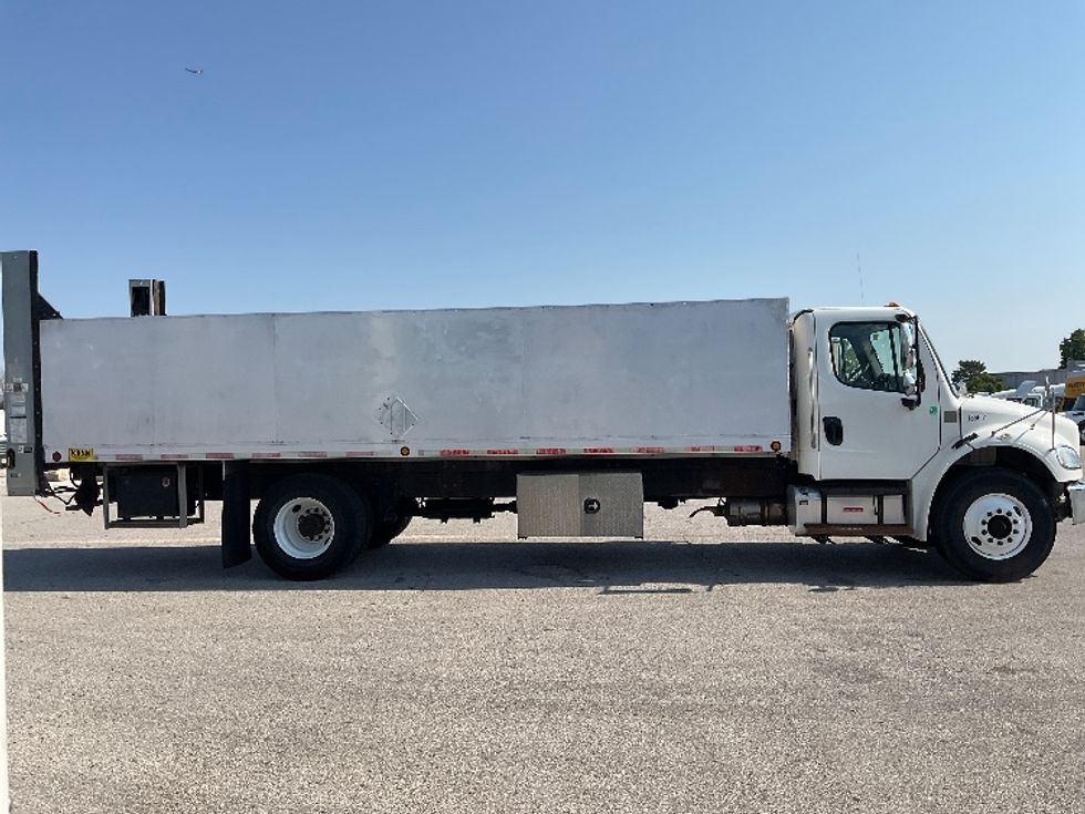 Other Truck-Light and Medium Duty Trucks-Freightliner-2018-M2-Moberly-MO-137,938\n\t\tmiles-$ 48,000 - Image 15