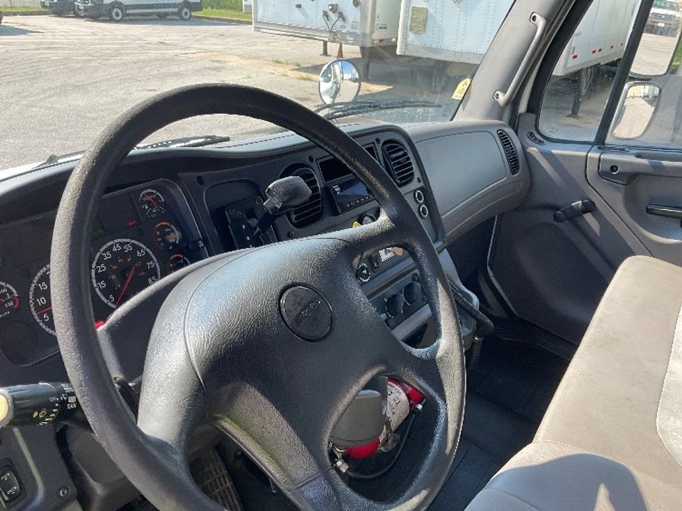Other Truck-Light and Medium Duty Trucks-Freightliner-2018-M2-Moberly-MO-137,938\n\t\tmiles-$ 48,000 - Image 17