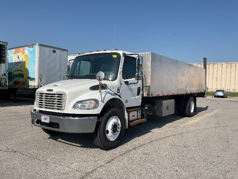 Other Truck-Light and Medium Duty Trucks-Freightliner-2018-M2-Moberly-MO-137,938\n\t\tmiles-$ 48,000 - Image 3