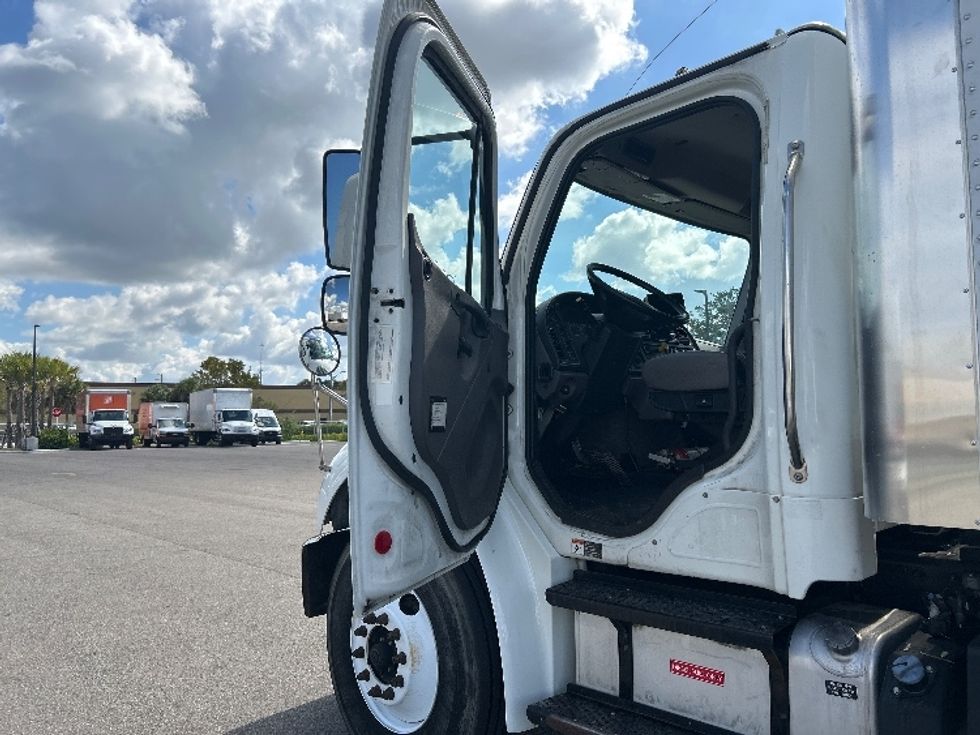 Other Truck-Light and Medium Duty Trucks-Freightliner-2018-M2-Tampa-FL-105,844\n\t\tmiles-$ 47,500 - Image 16