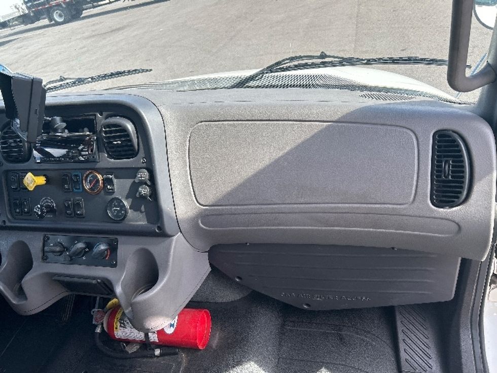 Other Truck-Light and Medium Duty Trucks-Freightliner-2018-M2-Tampa-FL-105,844\n\t\tmiles-$ 47,500 - Image 21