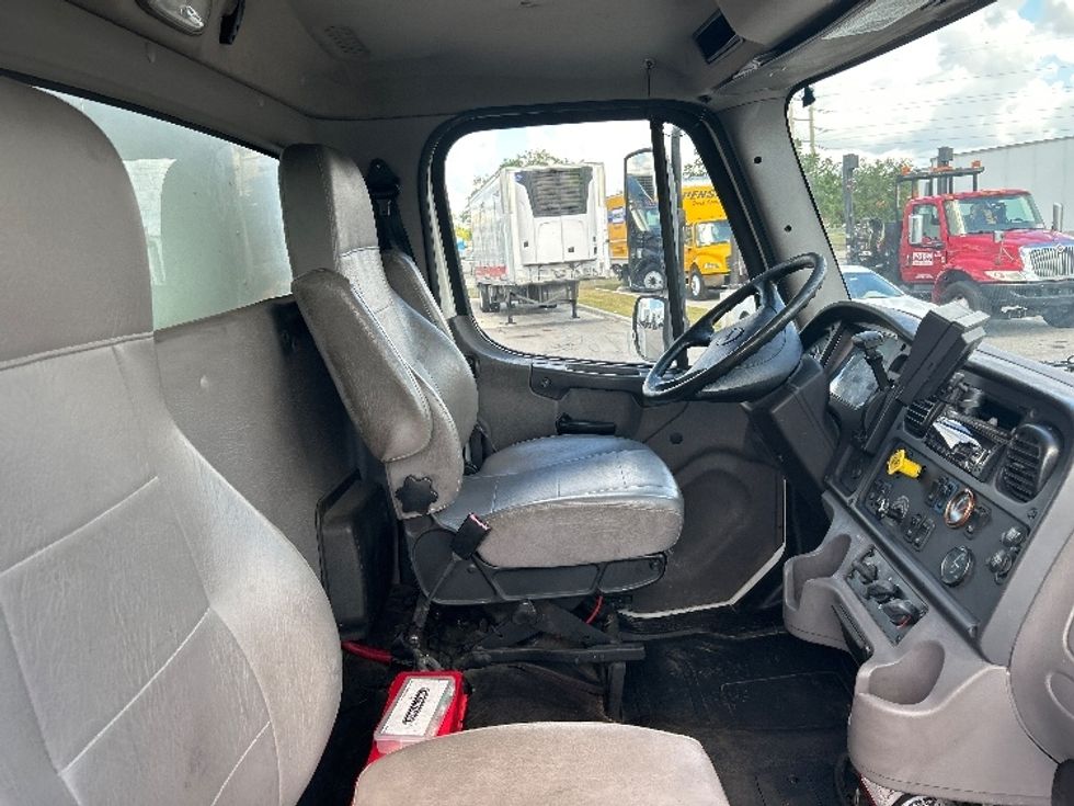 Other Truck-Light and Medium Duty Trucks-Freightliner-2018-M2-Tampa-FL-105,844\n\t\tmiles-$ 47,500 - Image 22