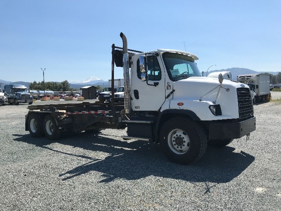 Other Truck-Light and Medium Duty Trucks-Freightliner-2019-114SD-Abbotsford-BC-282,827\n\t\tkm-$ 149,000 - Image 1