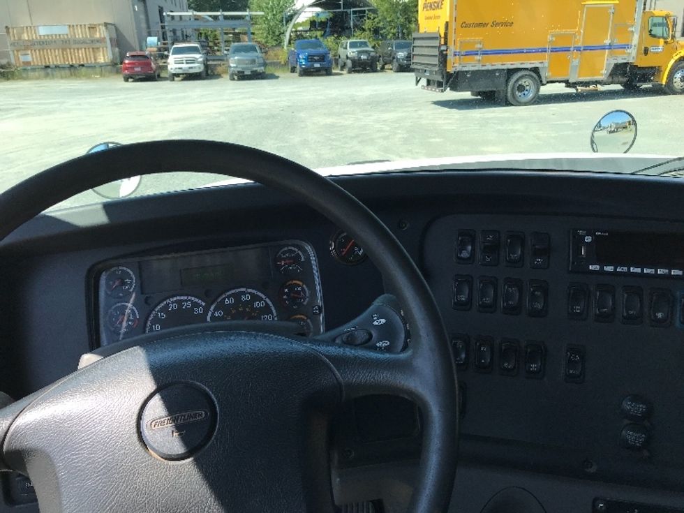 Other Truck-Light and Medium Duty Trucks-Freightliner-2019-114SD-Abbotsford-BC-282,827\n\t\tkm-$ 149,000 - Image 18